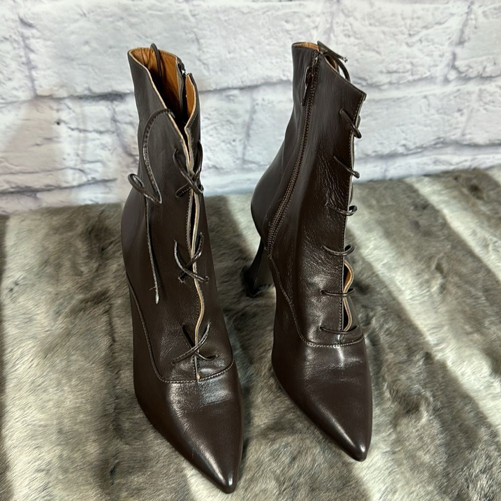 Brand new booties - Picture 4 of 11